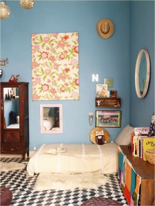 "vintage kids bedroom"